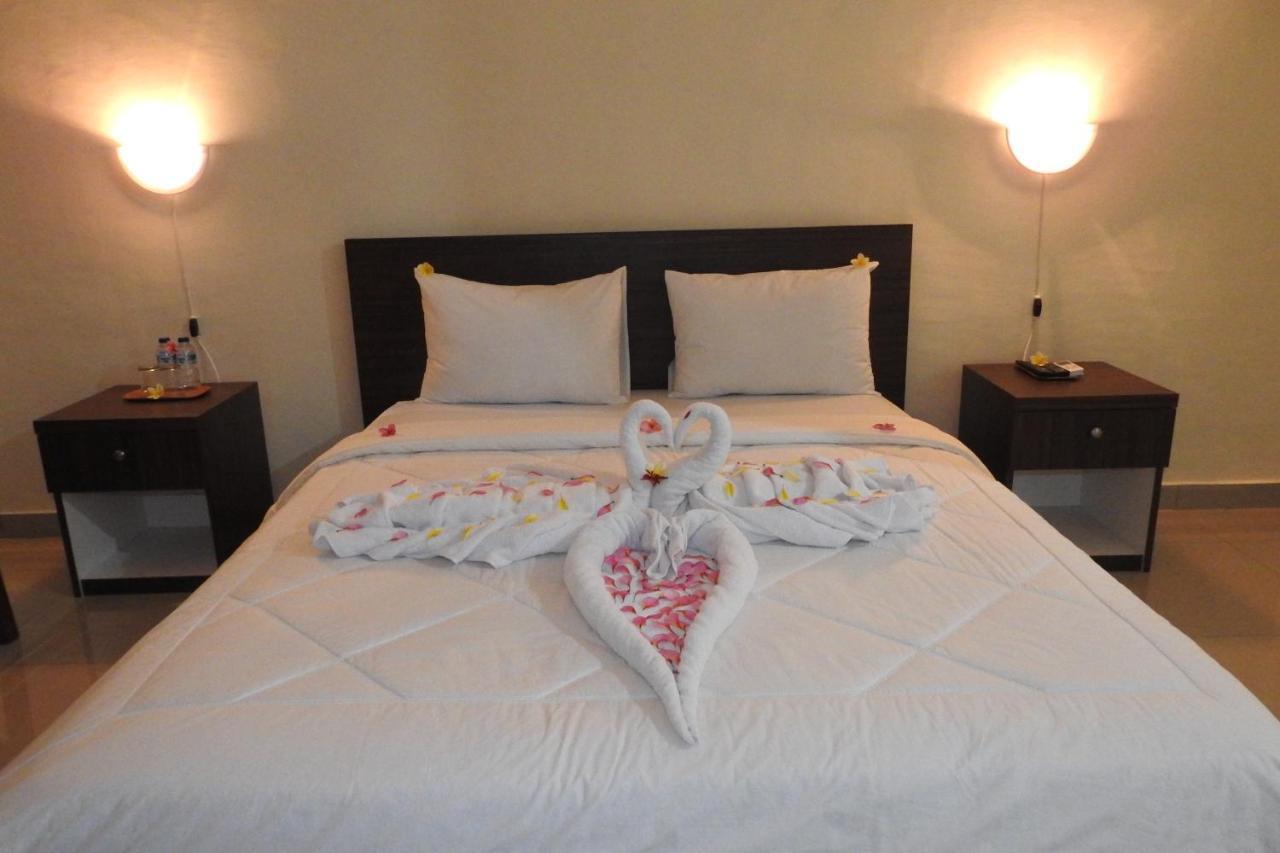D'Batur Hotel Senggigi Exteriér fotografie