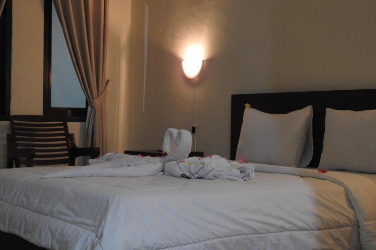 D'Batur Hotel Senggigi Exteriér fotografie