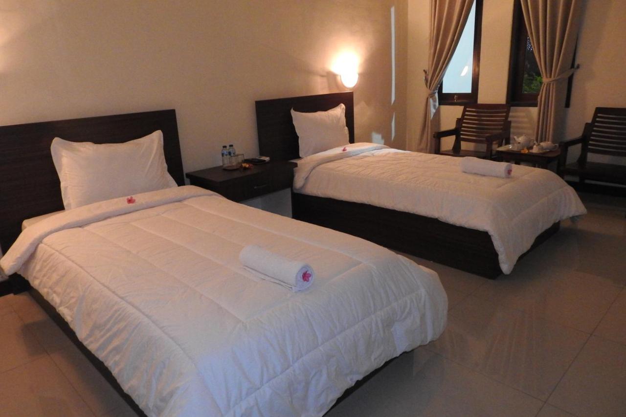 D'Batur Hotel Senggigi Exteriér fotografie