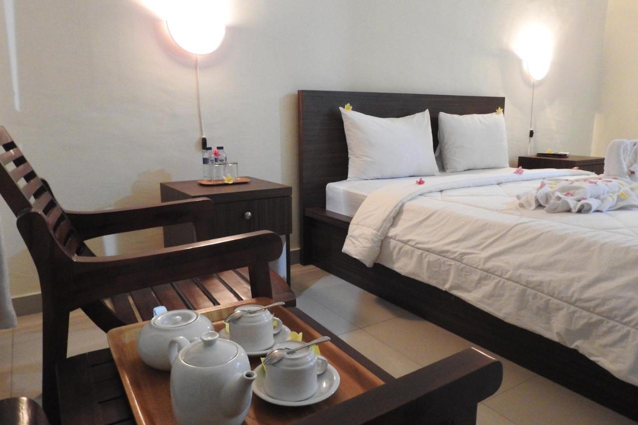 D'Batur Hotel Senggigi Exteriér fotografie