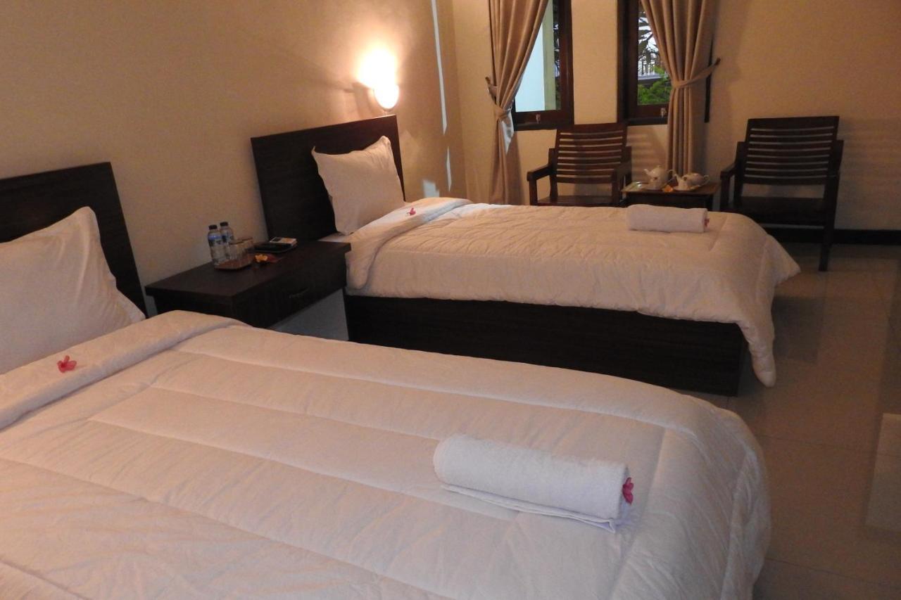 D'Batur Hotel Senggigi Exteriér fotografie