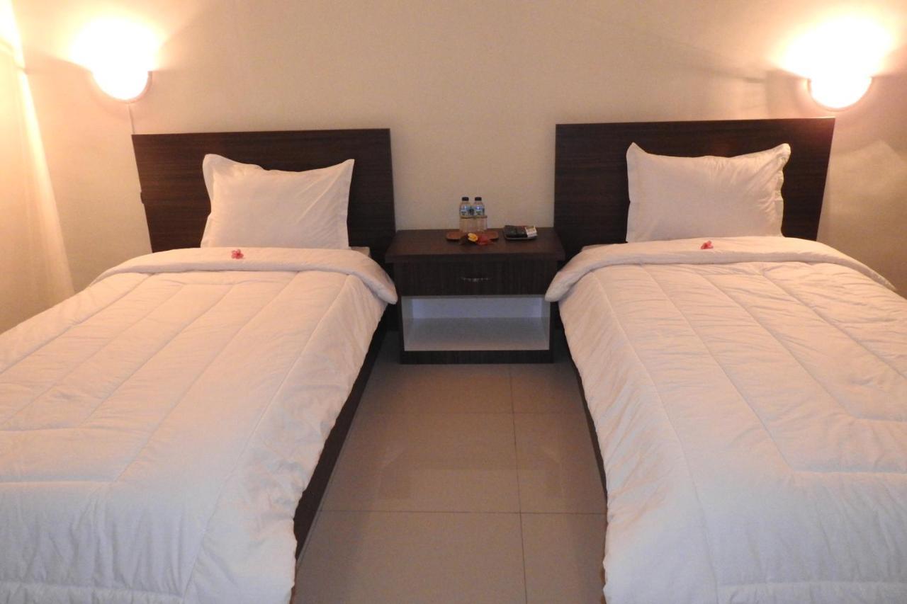 D'Batur Hotel Senggigi Exteriér fotografie