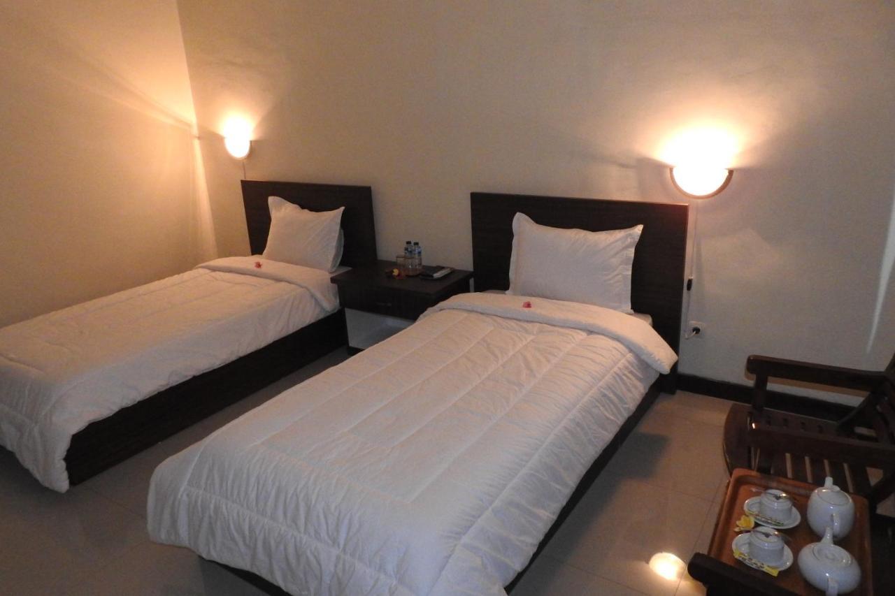 D'Batur Hotel Senggigi Exteriér fotografie