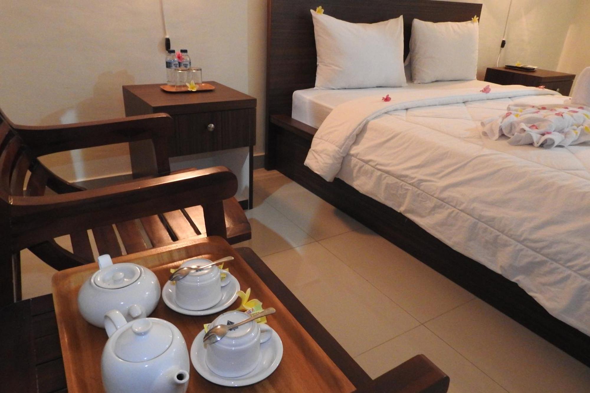D'Batur Hotel Senggigi Pokoj fotografie